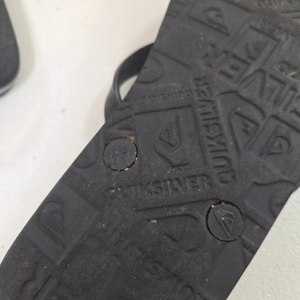 Quiksilver brand type